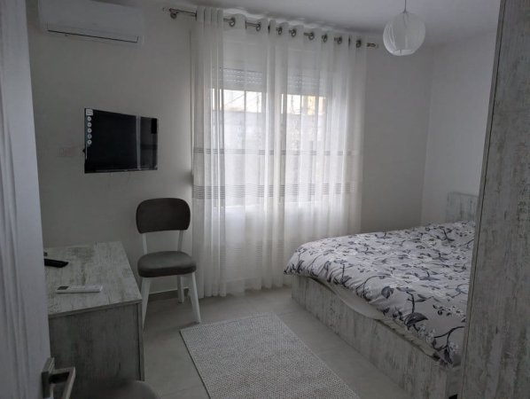 Tirane, jepet me qera apartament 2+1 Kati 2, 72 m² 650 € (Rruga Siri Kodra)