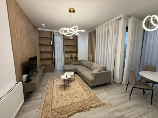 Tirane, jepet me qera apartament 2+1 Kati 4, 118 m² 1.500 € (Park Gate)