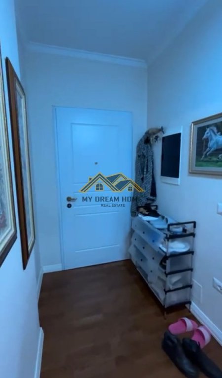 Durres, jepet me qera apartament 2+1 Kati 2, 800 € (vollga)