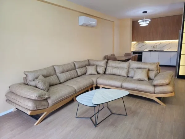 Tirane, jepet me qera apartament 2+1 , 120 m² 1.200 € (Liqenit të Thatë)