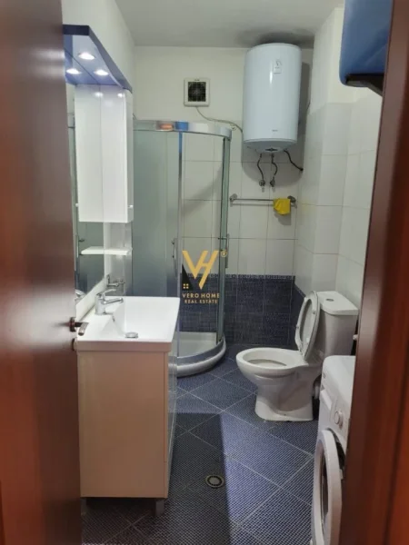 Tirane, shitet apartament 1+1+Ballkon Kati 2, 70 m² 158.500 € (KRISTAL CENTER)