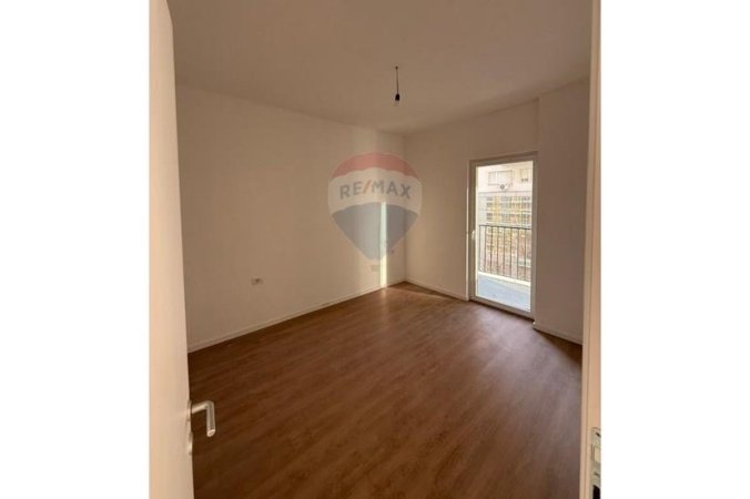 Tirane, shitet apartament 1+1 Kati 3, 60 m² 86.000 € (Rruga Dritan Hoxha (530491003-445))