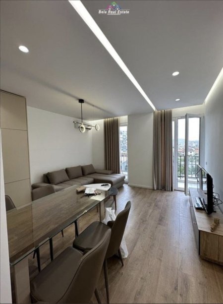 Tirane, jepet me qera apartament 1+1+Ballkon Kati 4, 64 m² (Fusha E Aviacionit)