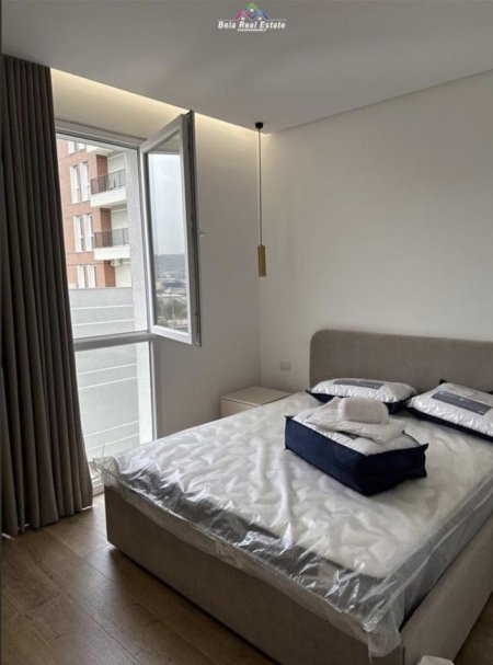 Tirane, jepet me qera apartament 1+1+Ballkon Kati 4, 64 m² (Fusha E Aviacionit)