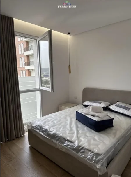 Tirane, jepet me qera apartament 1+1+Ballkon Kati 4, 64 m² (Fusha E Aviacionit)