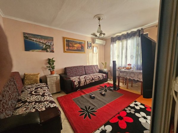 Tirane, shitet apartament 1+1 Kati 4, 65 m² 77.000 € (Përballë Shkollës “Bajram Curri”)
