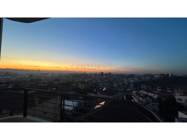Tirane, jap me qera apartament 3+1+Ballkon Kati 5, 93 m² 550 € (Kodra e Priftit)