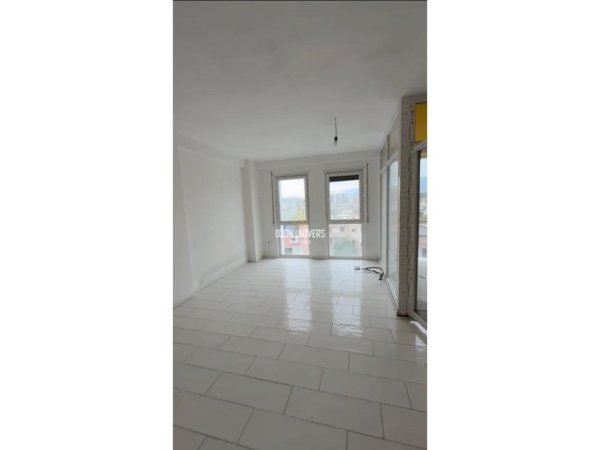 Tirane, shitet apartament 2+1+Ballkon Kati 2, 123 m² 163.404 € (Bulevardi i Ri)