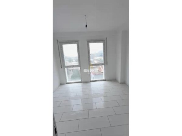 Tirane, shitet apartament 2+1+Ballkon Kati 2, 123 m² 163.404 € (Bulevardi i Ri)