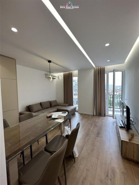 Tirane, jepet me qera apartament 1+1 Kati 4, 64 m² 550 € (Tek ish Fusha e Aviacionit)