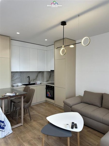 Tirane, jepet me qera apartament 1+1 Kati 4, 64 m² 550 € (Tek ish Fusha e Aviacionit)