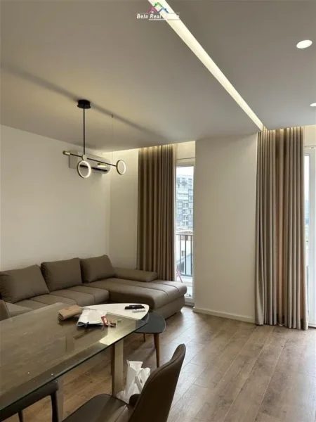Tirane, jepet me qera apartament 1+1 Kati 4, 64 m² 550 € (Tek ish Fusha e Aviacionit)