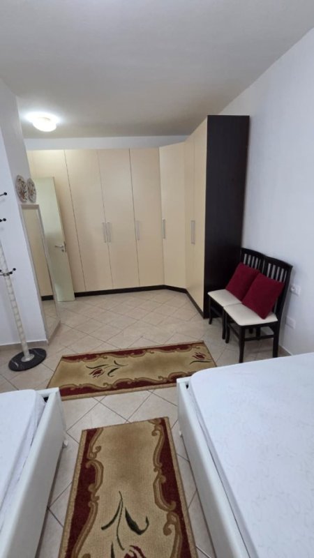 Durres, jepet me qera apartament 1+1 Kati 4, 75 m² 380 € 