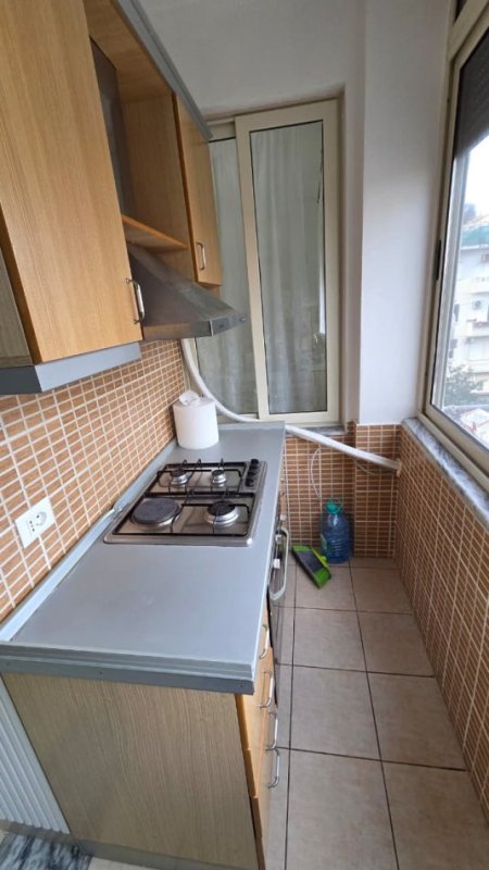 Durres, jepet me qera apartament 1+1 Kati 4, 75 m² 380 € 