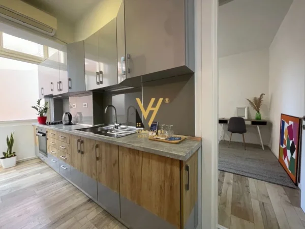 Tirane, jepet me qera apartament 1+1+Ballkon Kati 3, 50 m² 600 € (MYSLYM SHYRI)