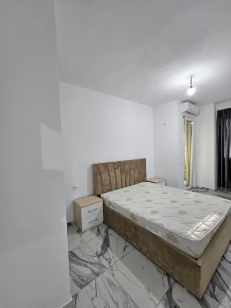 Tirane, jepet me qera apartament 2+1 Kati 2, 75 m² 500 € (Yzberisht, Grand Galeri)
