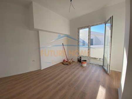 Tirane, shitet apartament 1+1 Kati 9, 89 m² 115.000 € 