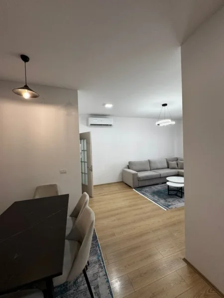 Tirane, jepet me qera apartament 2+1+Aneks+Ballkon Kati 5, 100 m² 750 € (Don Bosko, Pran Viva Market)