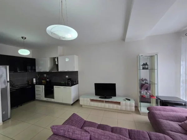 Tirane, jepet me qera apartament 2+1+Ballkon Kati 5, 90 m² 650 € (RRUGA FROSINA PLAKU,KOMPLEKSI MAGNET)