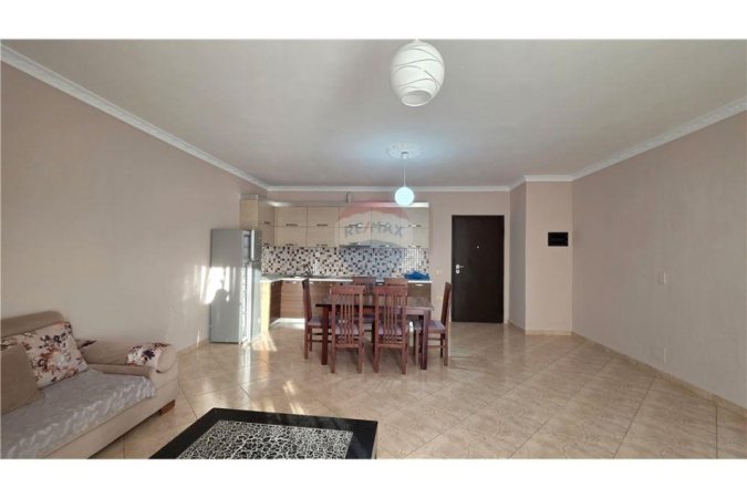 Vlore, shitet apartament 2+1+Ballkon Kati 6, 104 m² 193.000 € (Blv. Ismail Qemali,Vlore)