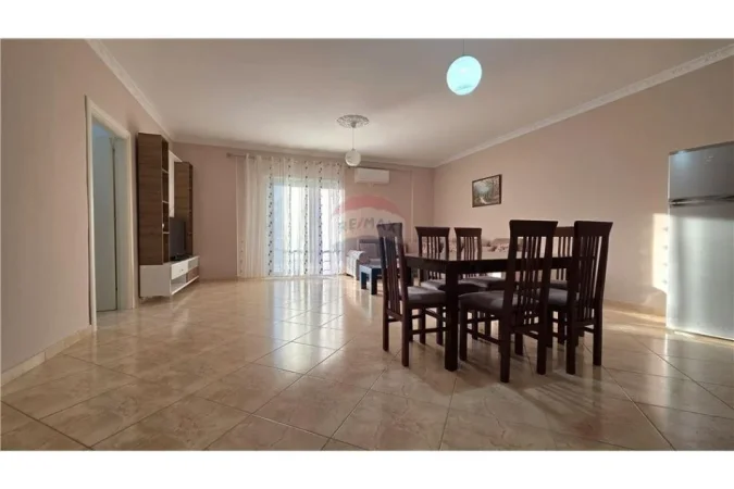 Vlore, shitet apartament 2+1+Ballkon Kati 6, 104 m² 193.000 € (Blv. Ismail Qemali,Vlore)