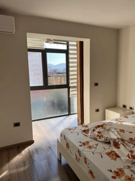 Tirane, jap me qera apartament 1+1 , 65 m² 600 € (Rruga Federik Shiroka)