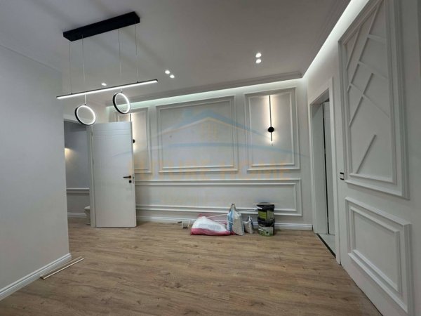 Tirane, shitet apartament+verande | Penthouse 1+1 Kati 9, 71 m² 140.000 € 