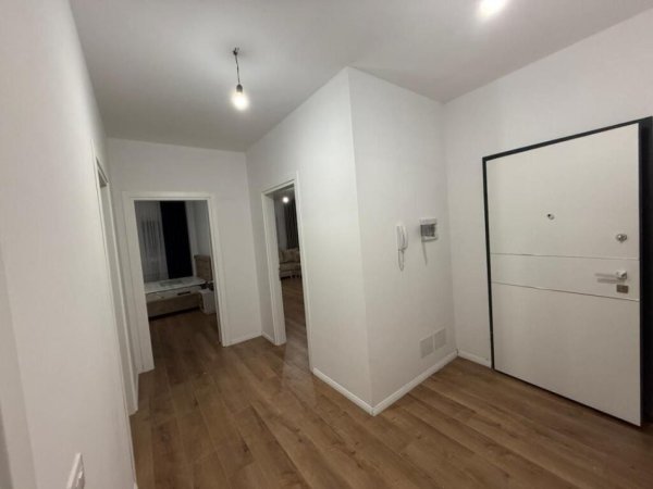 Tirane, jepet me qera apartament 2+1+Ballkon Kati 7, 106 m² 450 € (Rruga Berisha, Kamez)