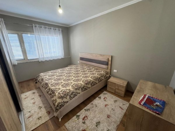 Tirane, jepet me qera apartament 2+1+Ballkon Kati 8, 105 m² 650 € (Vizion Plus)