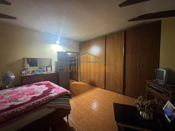 Tirane, shitet apartament 3+1 Kati 6, 117 m² 187.200 € (Rruga Riza Cerova)