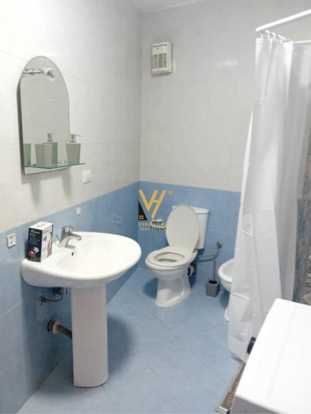 Tirane, jepet me qera apartament 1+1+Ballkon Kati 2, 75 m² 720 € (RRUGA E ELBASANIT)