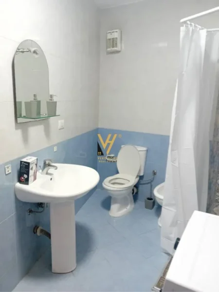 Tirane, jepet me qera apartament 1+1+Ballkon Kati 2, 75 m² 720 € (RRUGA E ELBASANIT)