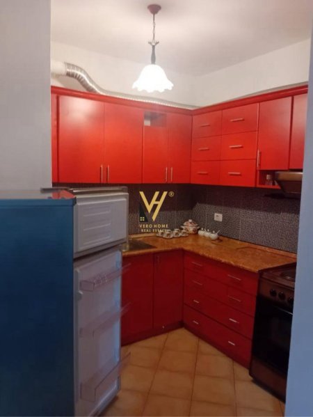 Tirane, jepet me qera apartament 1+1+Ballkon Kati 2, 75 m² 720 € (RRUGA E ELBASANIT)