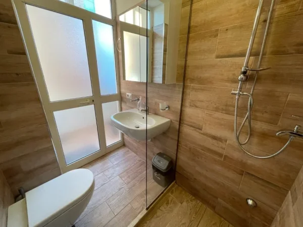 Jepet me Qira Apartament 1+1 tek Myslym Shyri,  600 €URO