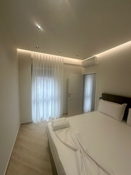 Tirane, jap me qera apartament 1+1+Aneks+Ballkon Kati 4, 65 m² 600 € 