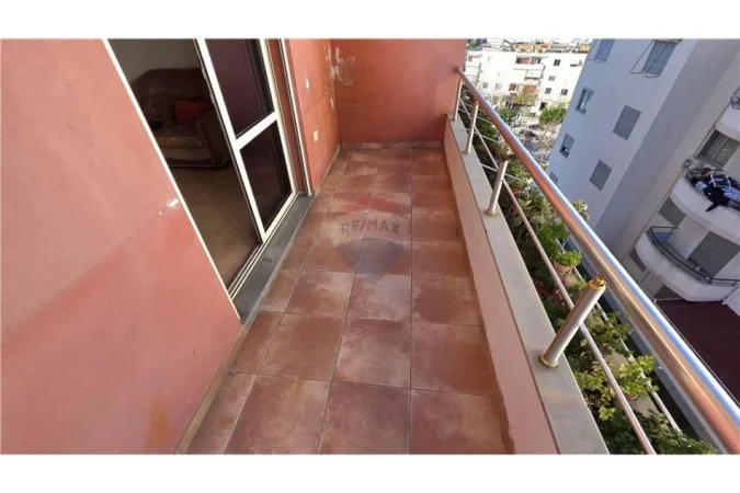 Vlore, shitet apartament 1+1+Ballkon Kati 7, 68 m² 68.000 € (Blv. Ismail Qemali, prane ambulances, Vlore)