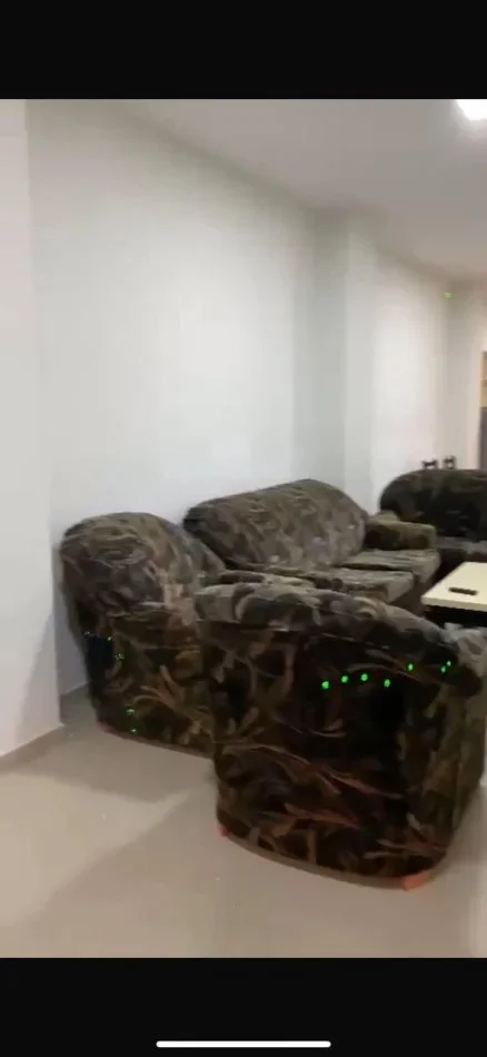 Tirane, jepet me qera shtepi 2+1 Kati 2, 80 m² 350 € (Laprake)