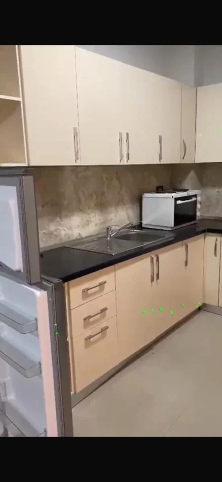 Tirane, jepet me qera shtepi 2+1 Kati 2, 80 m² 350 € (Laprake)