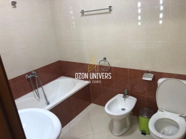 Tirane, jepet me qera apartament 2+1+Ballkon Kati 3, 100 m² 800 € (Rruga e Salës)