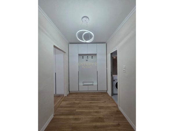 Tirane, shitet apartament 1+1 Kati 3, 54 m² 122.000 € 