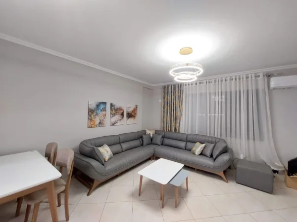 Tirane, jepet me qera apartament 1+1 Kati 6, 450 € 