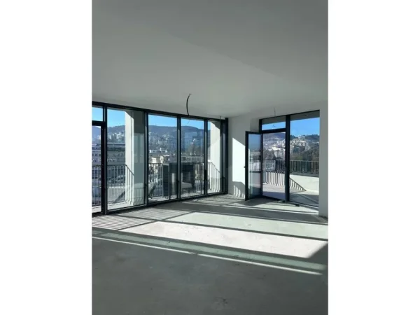 Tirane, shitet apartament 3+1+Aneks+Ballkon Kati 9, 179 m² 700.000 €