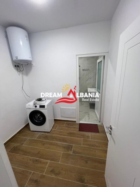 Tirane, jepet me qera apartament 2+1 Kati 2, 90 m² 550 € (ali demi)