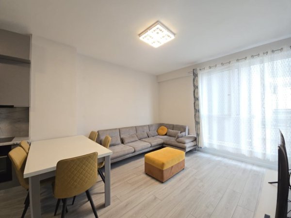 Tirane, jepet me qera apartament 1+1+Ballkon Kati 5, 65 m² 750 € (Pranë Kika 2 / ngjitur me KESH)