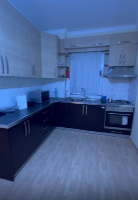 Tirane, shitet apartament 2+1 Kati 1, 82 m² 130.000 € (Fizikes Berthamore)