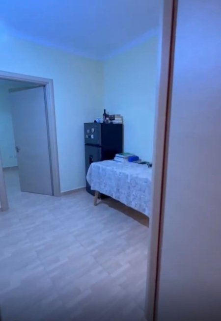 Tirane, shitet apartament 2+1 Kati 1, 82 m² 130.000 € (Fizikes Berthamore)