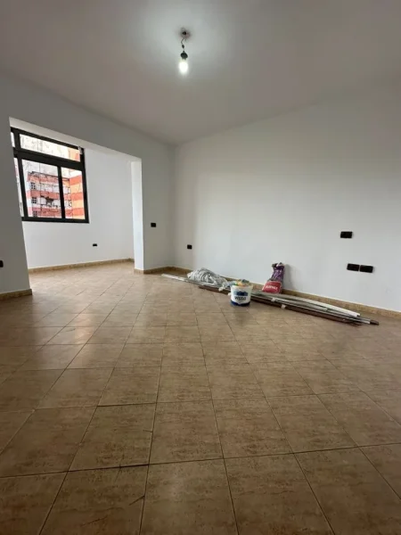Shitet Apartament 2+1 tek Kryqëzimi i Rrugës së Elbasanit,  225.000 €URO