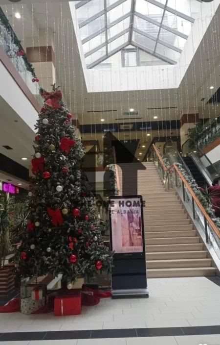 Tirane, shitet apartament 1+1+Ballkon Kati 4, 56 m² 140.000 € (Rruga 5-Maj)