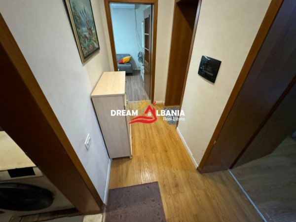 Tirane, jepet me qera apartament 2+1 Kati 2, 90 m² 650 € (fortuzi)