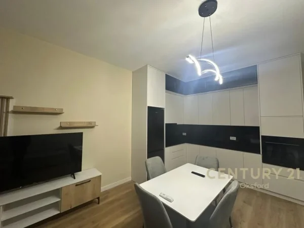 Tirane, jepet me qera apartament 2+1 Kati 2, 81 m² 550 € 